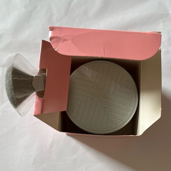 Charles of the Ritz custom blended powder brand new shade rose beige - Picture 12 of 16